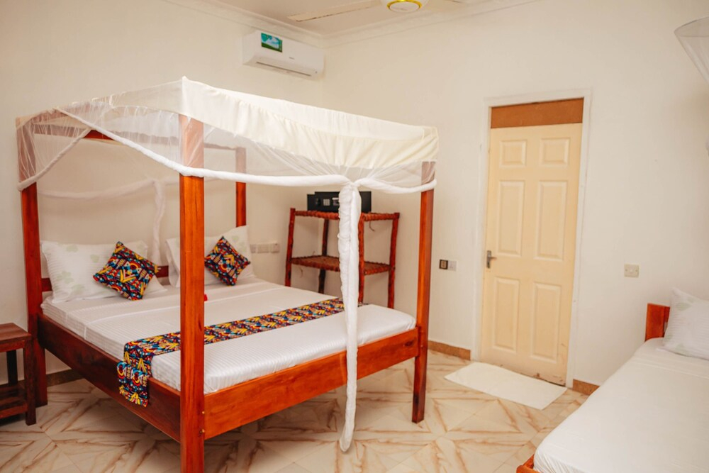 Karibu Villa