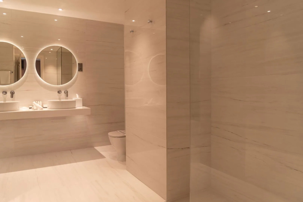 Grecian Sands Hotel