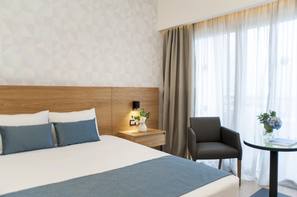 Ajax Hotel