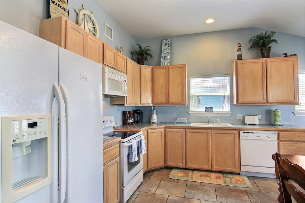 Salty Dawg Shores 2 Bedrooms 2 Bathrooms Home