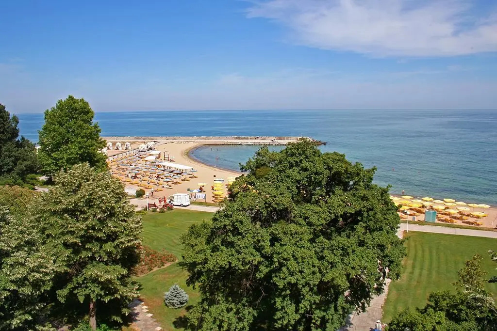 HVD Riviera Beach Ultra All Inclusive & Mineral Pool