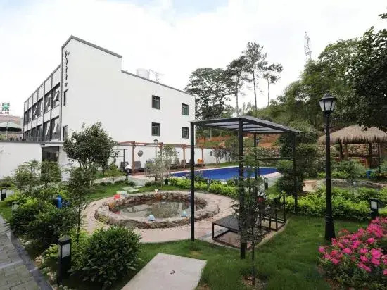 Shuiyun Jingshe Hot Spring Hotel (Xinfeng Meikeng)