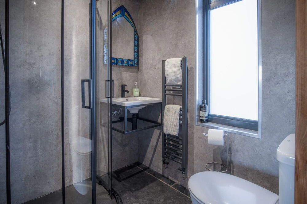 Tawny Lodge - 1 Bedroom - Blossom Farm