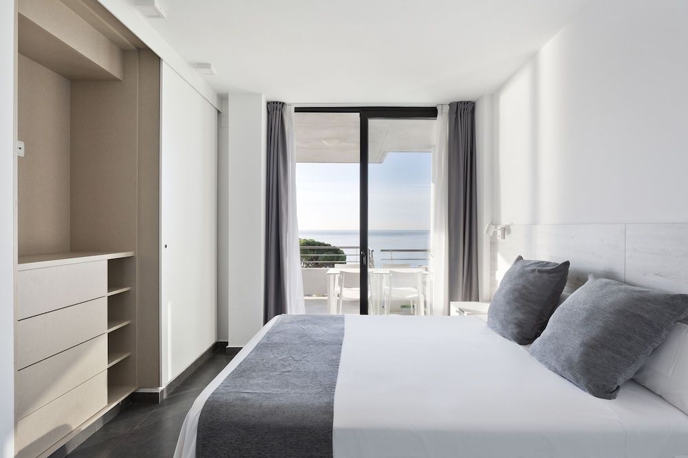 Santa Romana Apartments & Suites