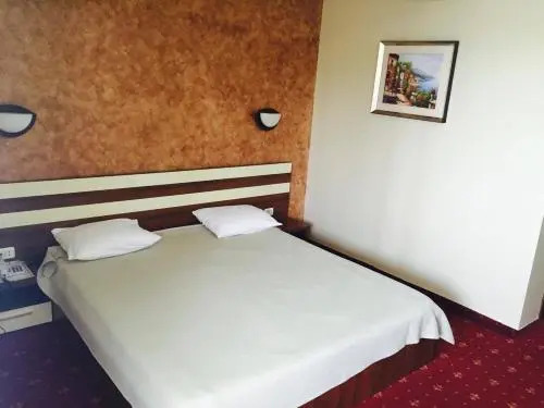Hotel Luxor