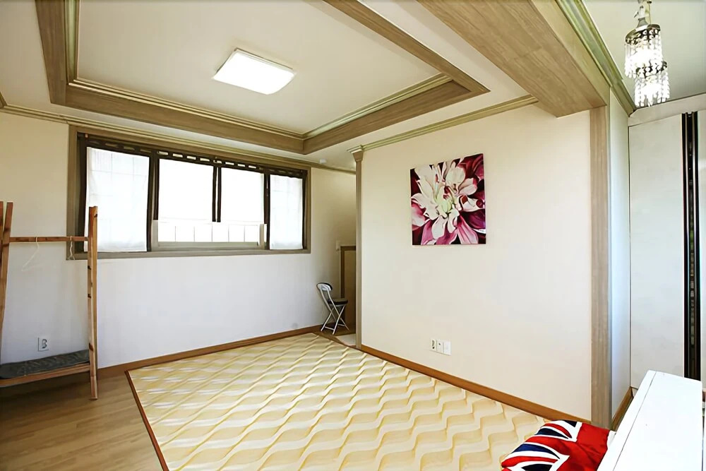 Seogwipo Arahyanfamily House Pension