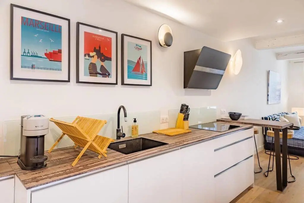 Appartement 5*, Climatisé, avec Terrasse au quartier Le Panier