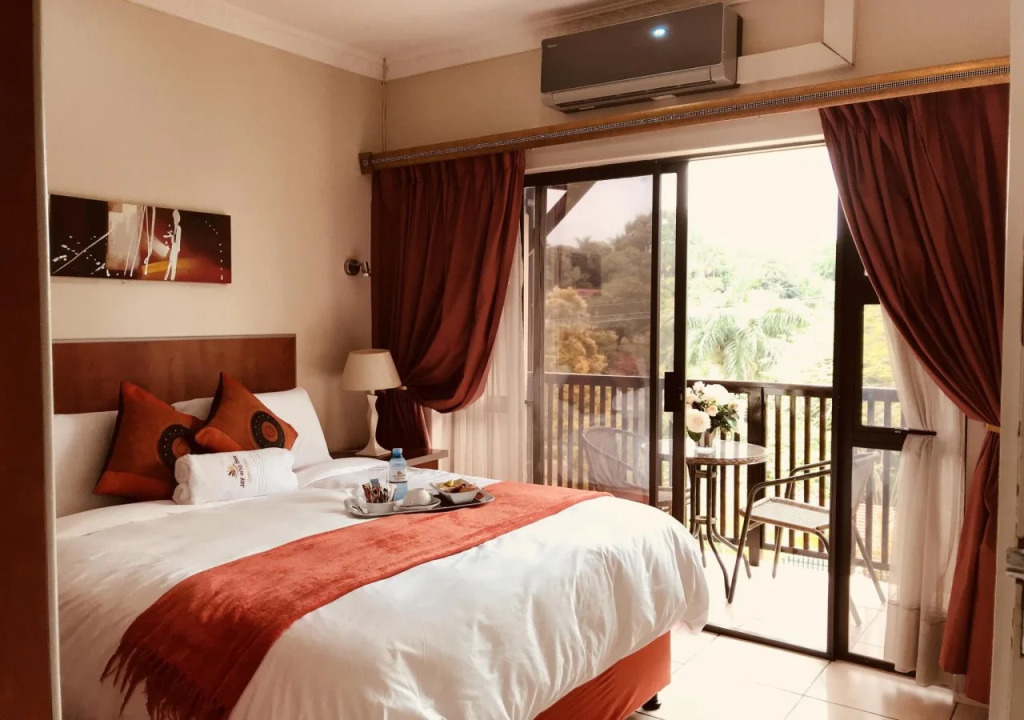 Jay and Bee Guesthouse