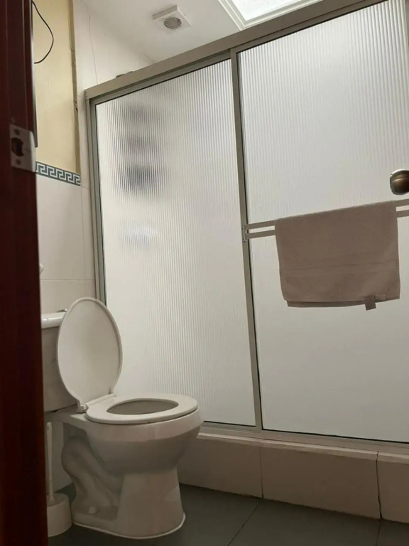 Departamento de 2 habitaciones amoblado en urbanización privada