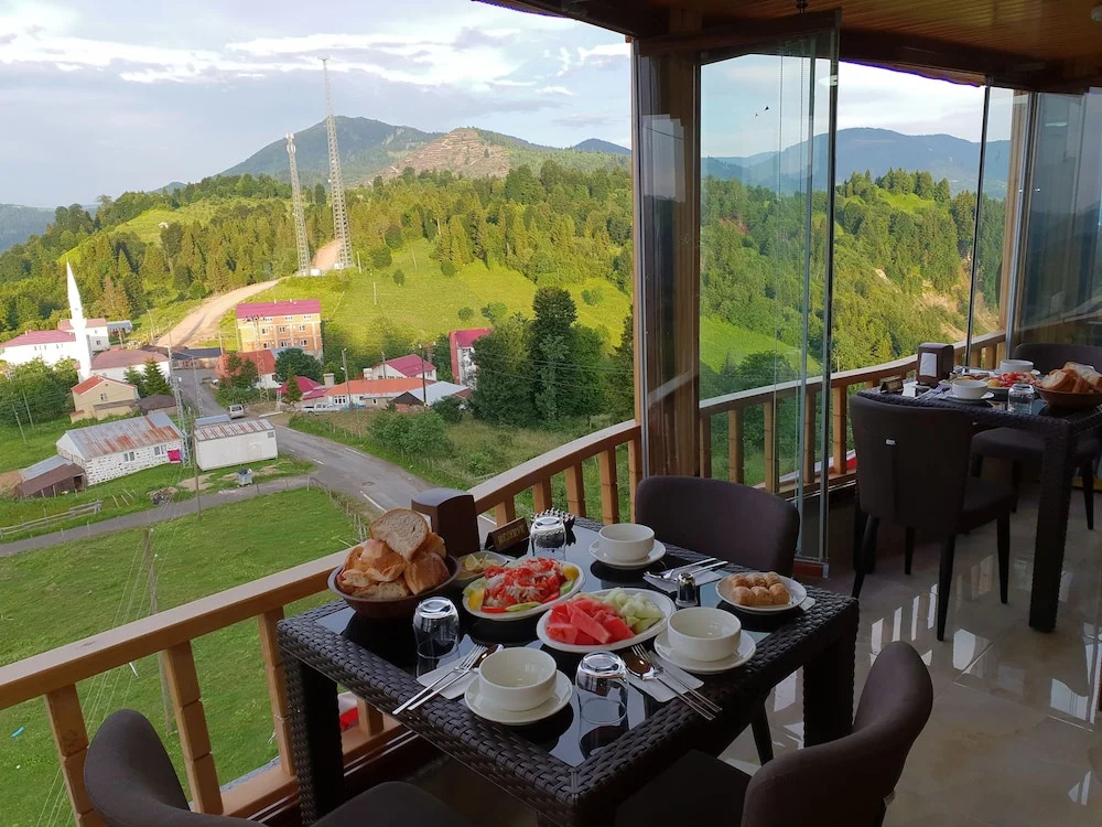 Sisdagi Zirve Otel