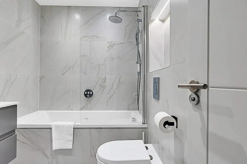 Chiswick Gem: 2 Bedroom Flat