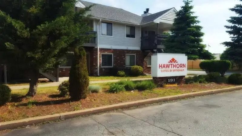 Clarion Suites Inn
