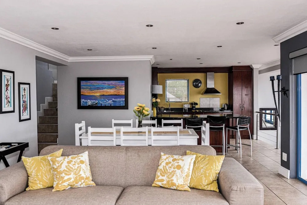 Charis to Theo - Relax in Style at This 3-bedroomed Langebaan Holiday House