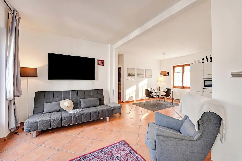 Residenza Lungolago Melide