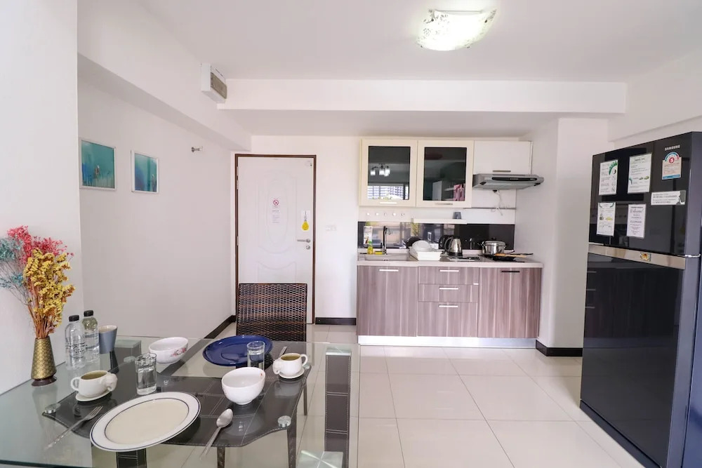 Baan Sabai Rama IV Apartment