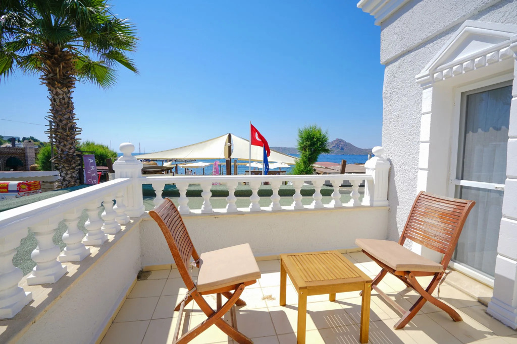 Art Suites Hotel
