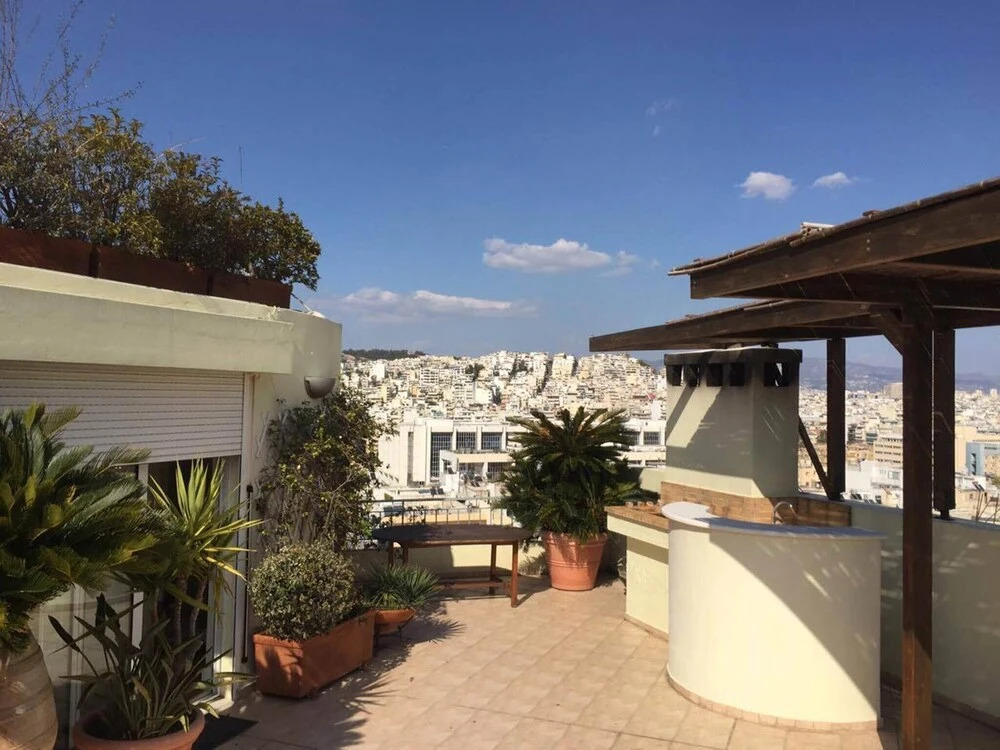 Wondeful Apartment at Lycabettus With Private Pool and Great Views of Athens