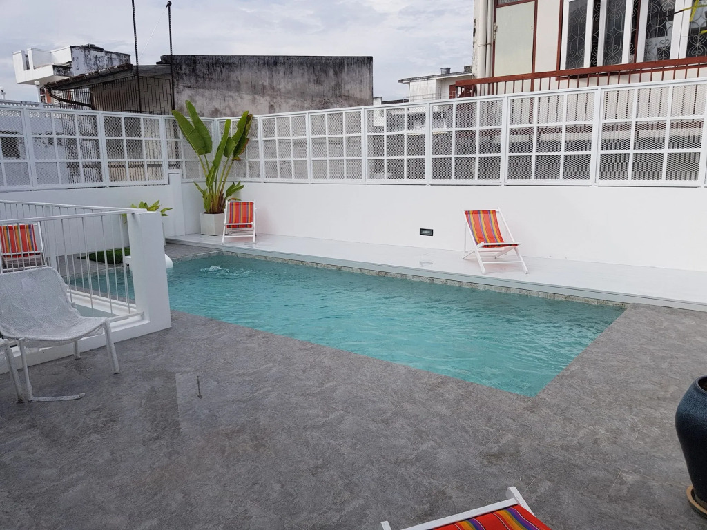 Borbaboom Phuket Poshtel & Hostel