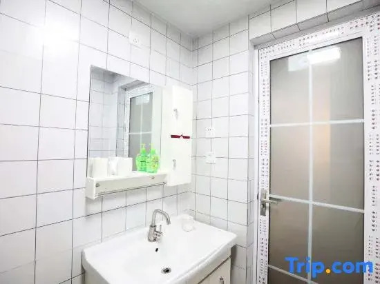 Xi'an Xiaoyudian Apartment