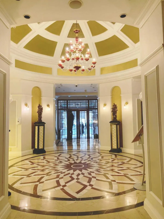 Taj Hotel Cape Town - luxury 5 star suites - very spacious with kitchenette, Lions Head views