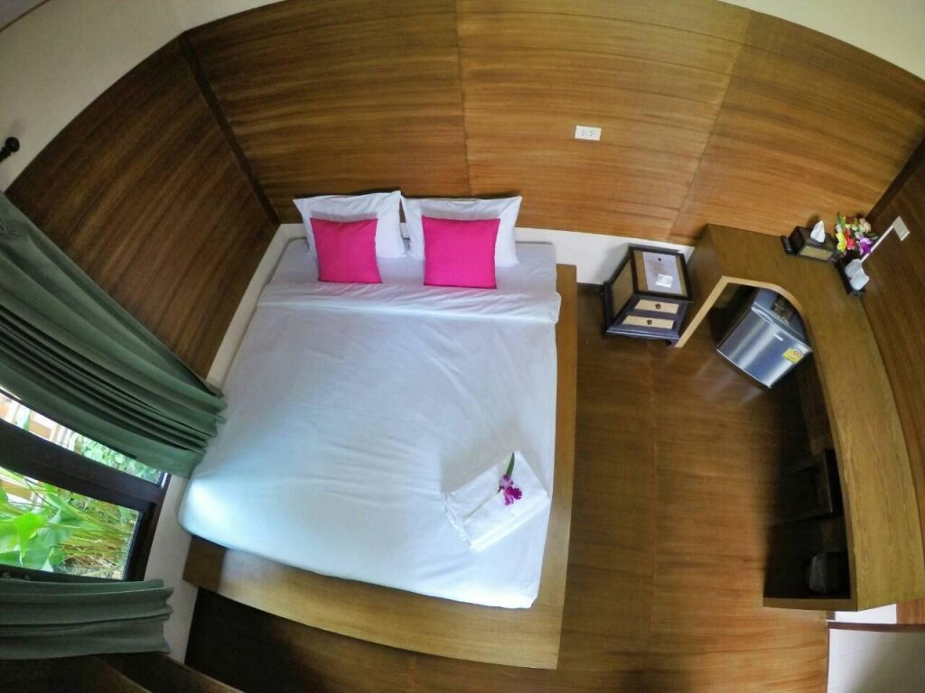 Baan Khao Horm Resort