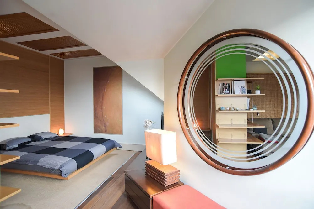Pelicanstay Montaigne Apartments
