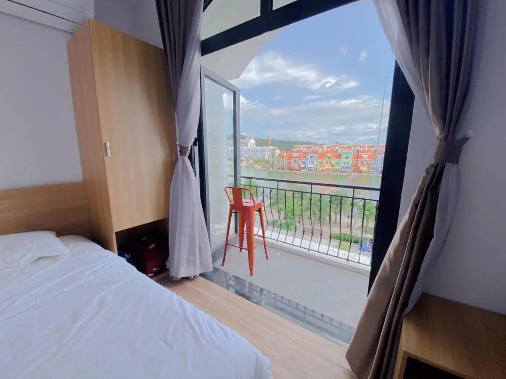 3 Rau House Grand World Phu Quoc