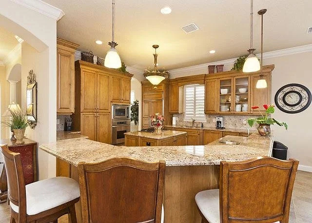 Florence By the Sea 6 Br home by RedAwning