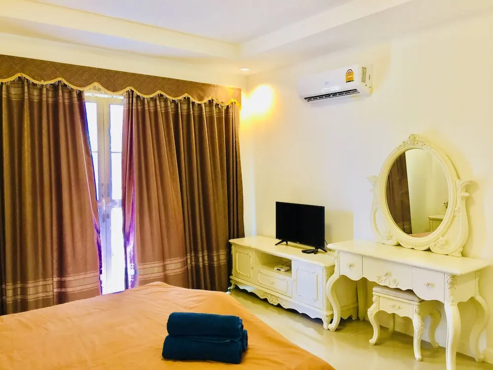 Numsai Pool Villa