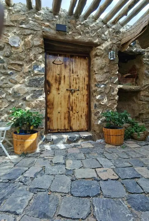 ROSES HOUSE OMAN
