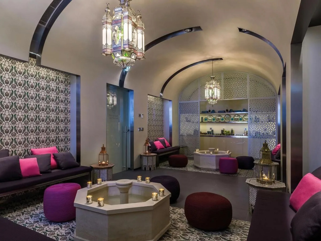 Ishraq Al Bustan Hotel