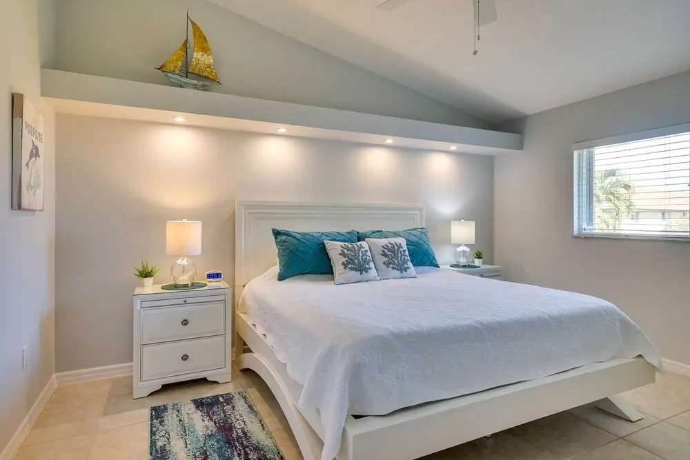 4 Mi to Downtown: Cape Coral Oasis w/ Pool + Lanai