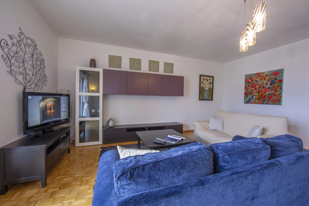 Santiago Home