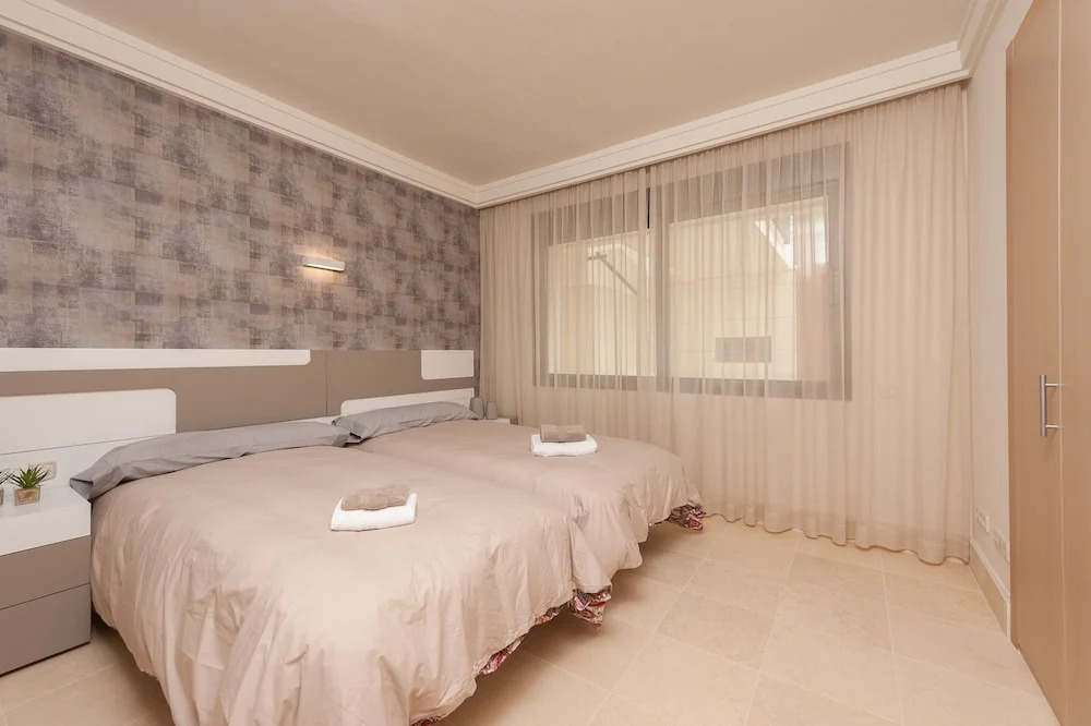 Monteros Hill Club Marbella Canovas (VC)