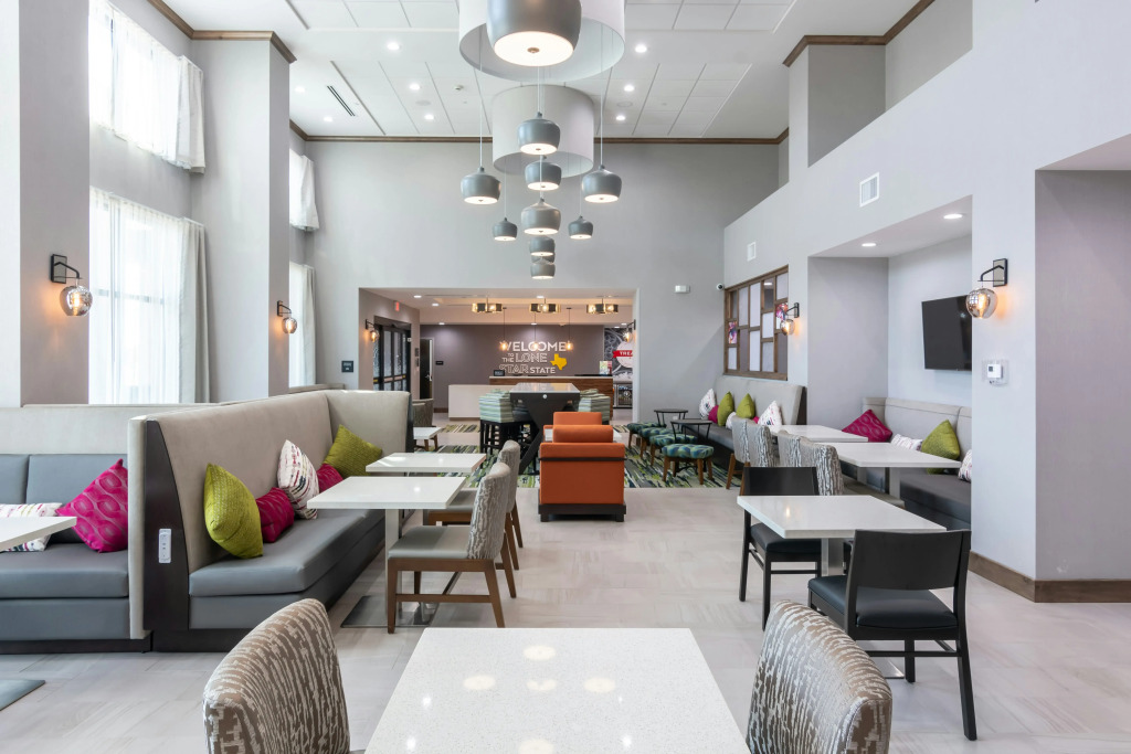 Hampton Inn & Suites Dallas East