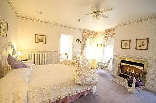Cranberry Cove Inn