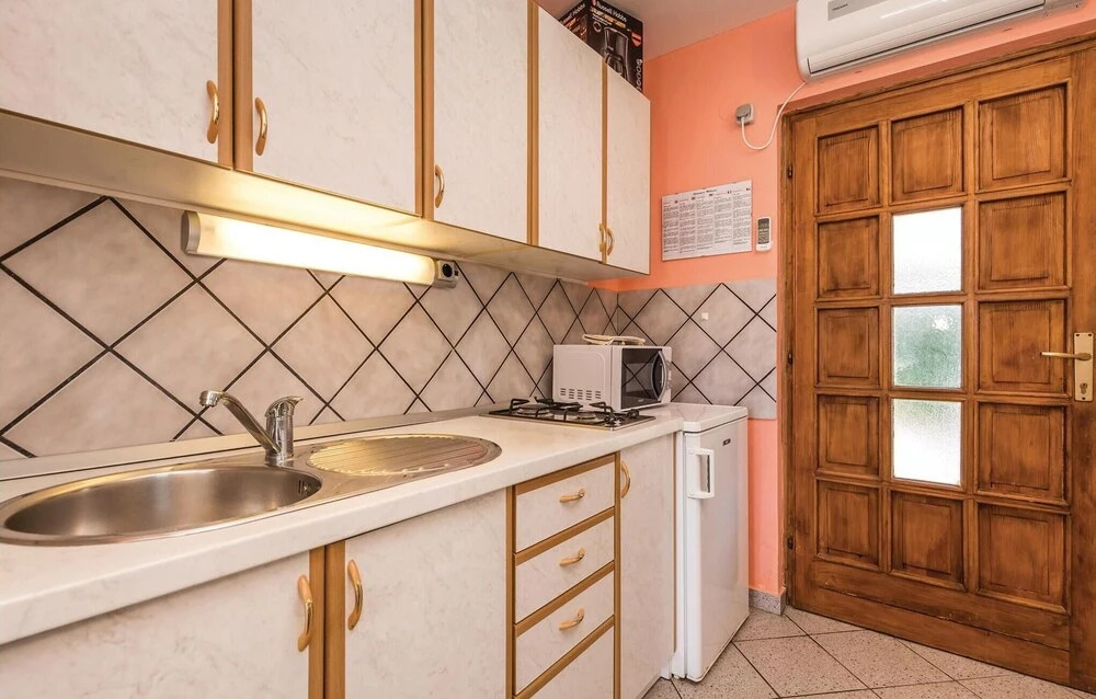 Stunning Home in Stara Novalja With Wifi and 1 Bedrooms