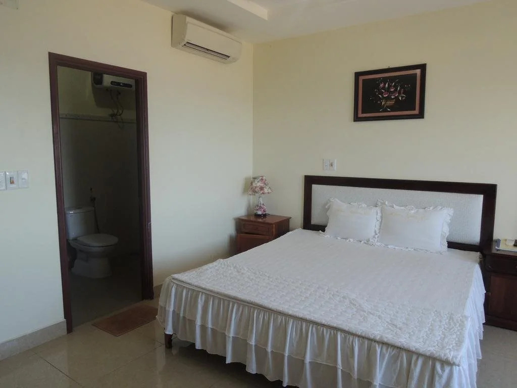 Ngan Ha Hotel