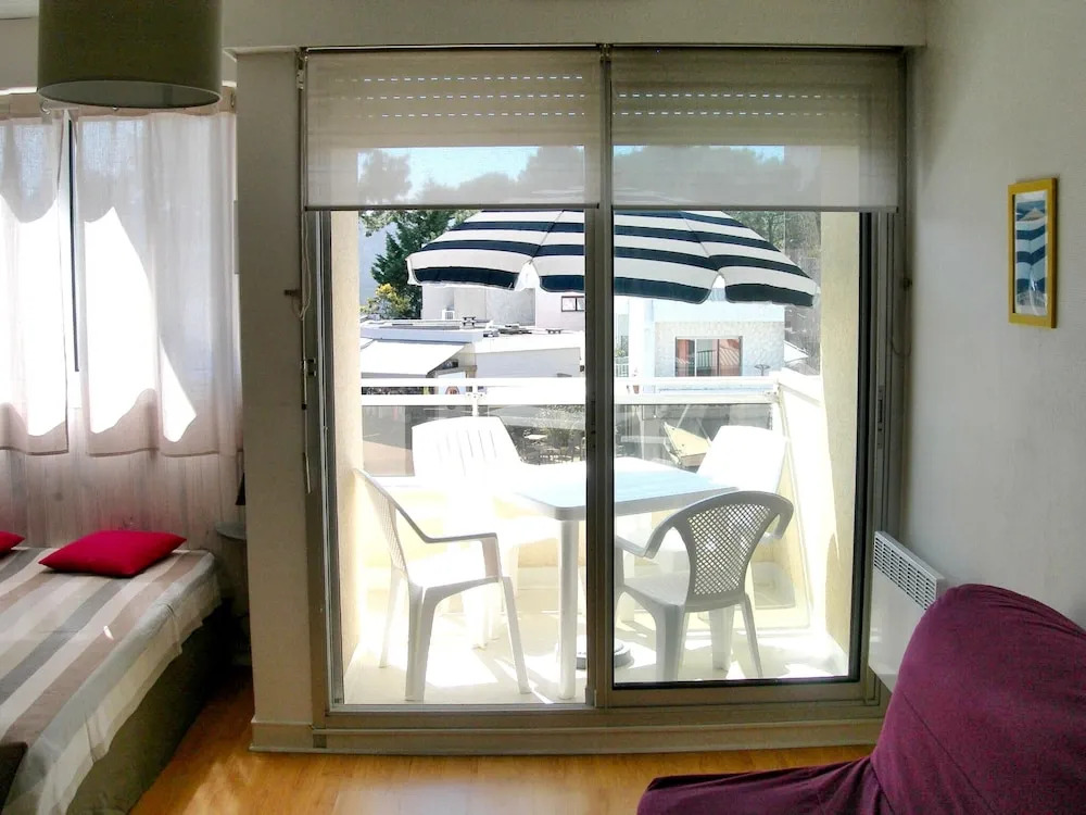 Studio in Les Mathes, With Furnished Balcony