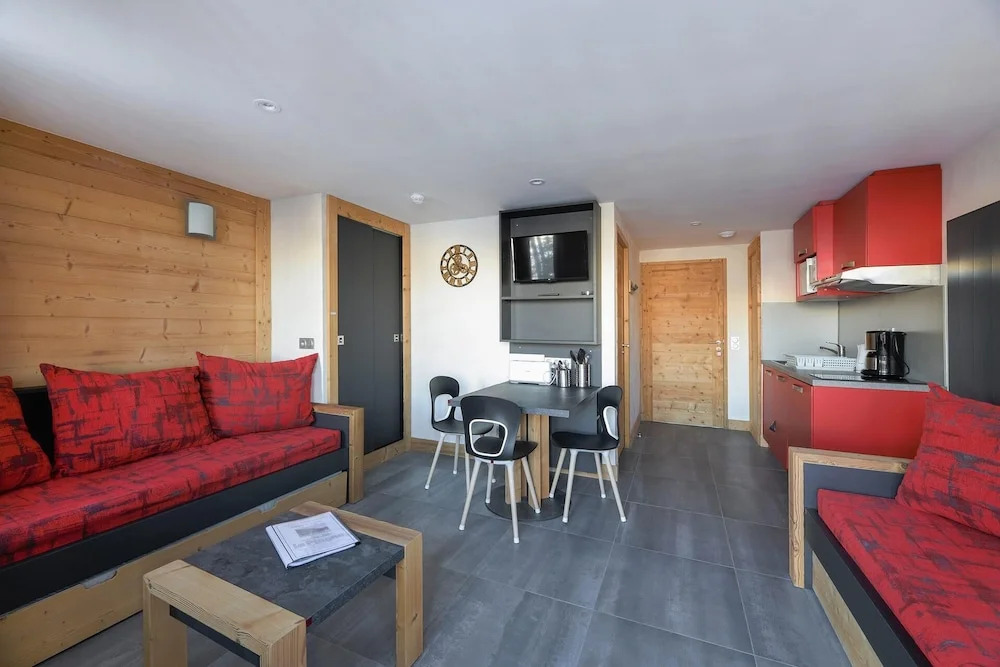 Residence LES Coches Studio in a Family Resort at the Bottom of the Slopes Bac9