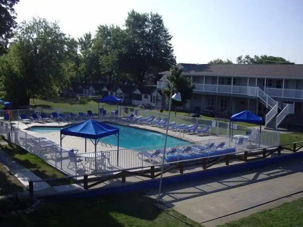 Lakeside Motor Lodge