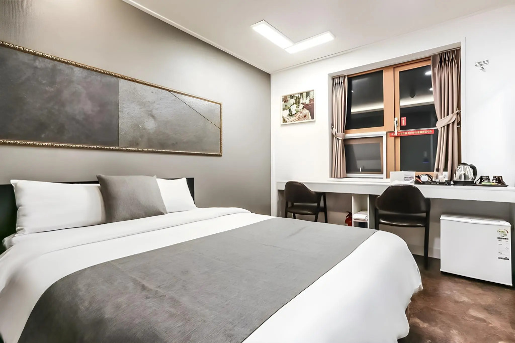 Major Hotel 2