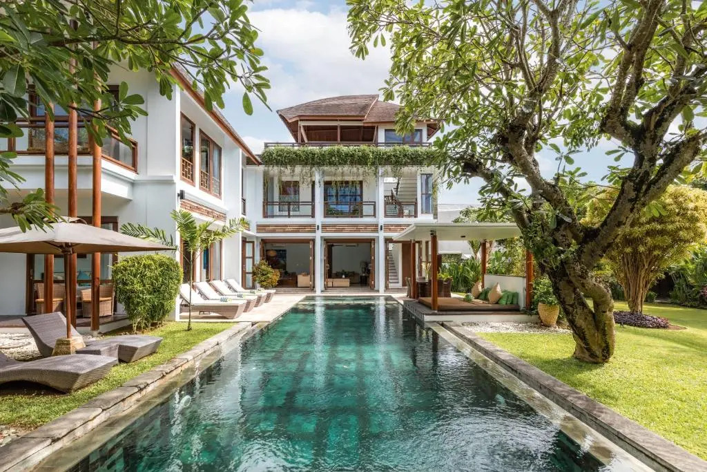 Villa Marys Beach - 4BR Luxury Ocean View Villa in Canggu