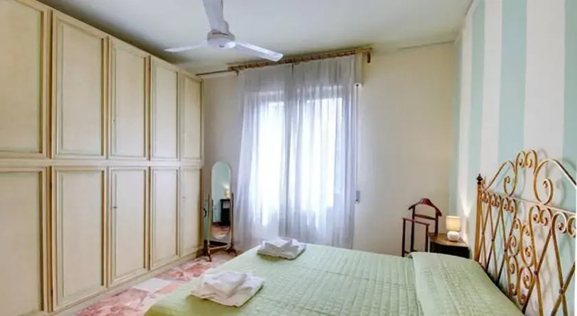 Roommo