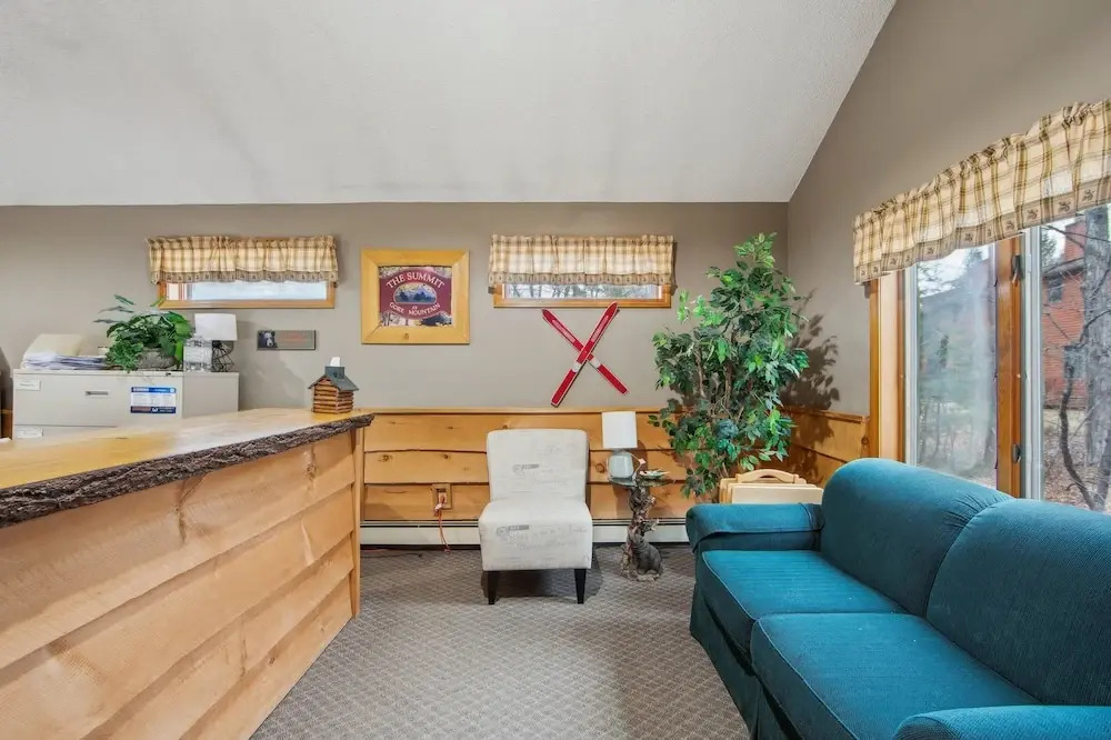 Peaceful Valley 72i - A Cozy Mountain Retreat 2 Bedroom Townhouse by The Summit at Gore Mountain