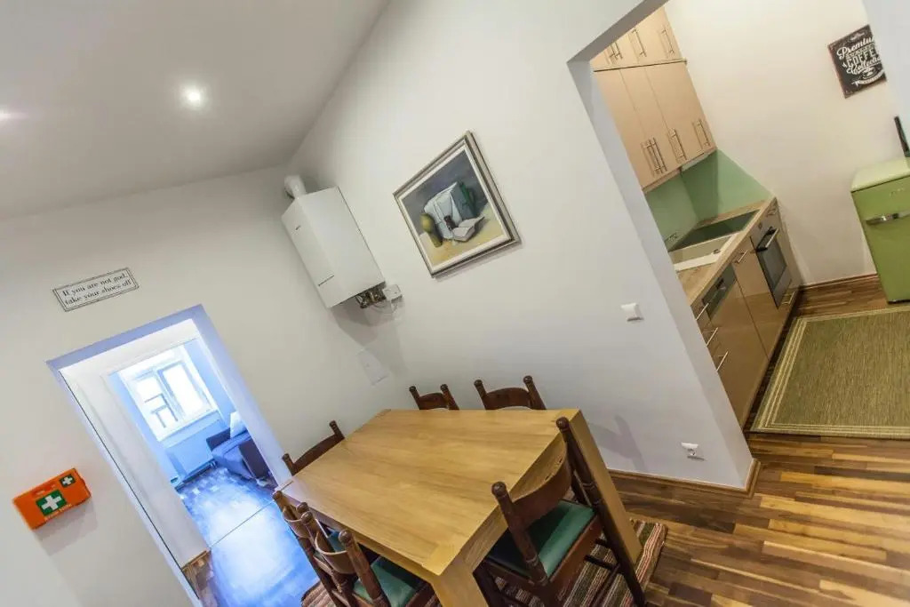 Vienna Market Apartments