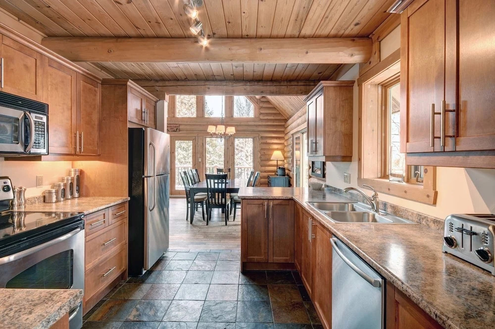 Chalet Navajo