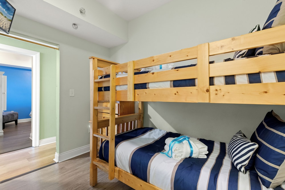 Seas the Day! Your Perfect 2BR Beachfront Escape! Sleeps 8!
