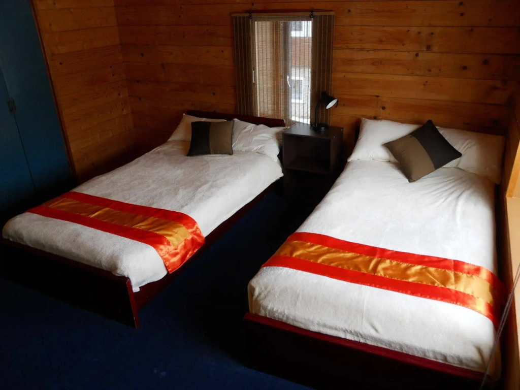 Hooting Owl private ski chalet
