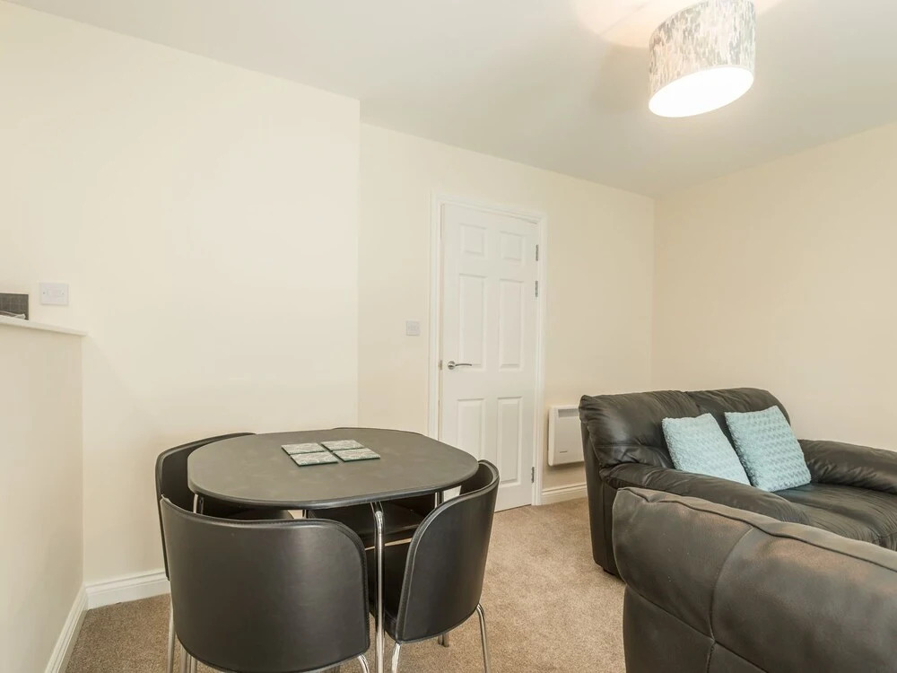 Apartment 4, 7 St Anns Apartments